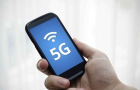 原创 
            首批5G手机过万元，购买5G手机的合适时间或在2020年后