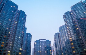 楼市难“入夏”：超15城调控收紧 政策寻求平衡对冲
