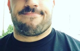 这才是真的熊系帅哥！他体重200斤，不喜熊的我都依然可以！