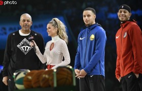 科尔：库里家族不可思议 他们是NBA中的皇室家族