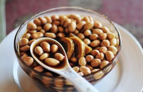 吃鸡蛋、甜食胆固醇会高？有关胆固醇5个食疗误区，你应该知道
