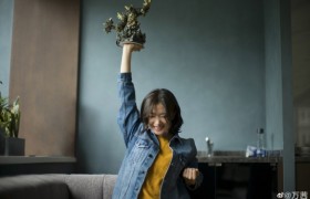 国内女演员万茜收到《魔兽世界》15周年生日礼物！